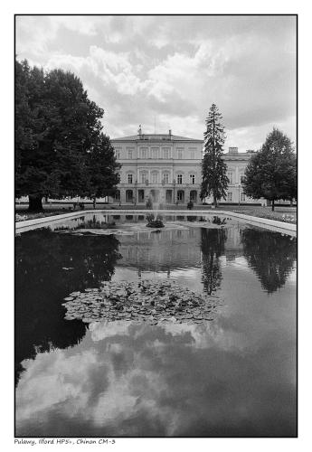 Ilford HP5, Chinon CM-3